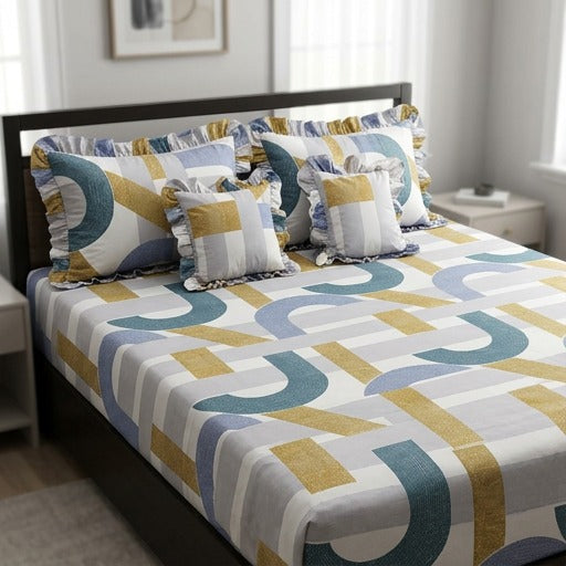 cream base- Venice Frill King Size 5 Pc Bedding Set