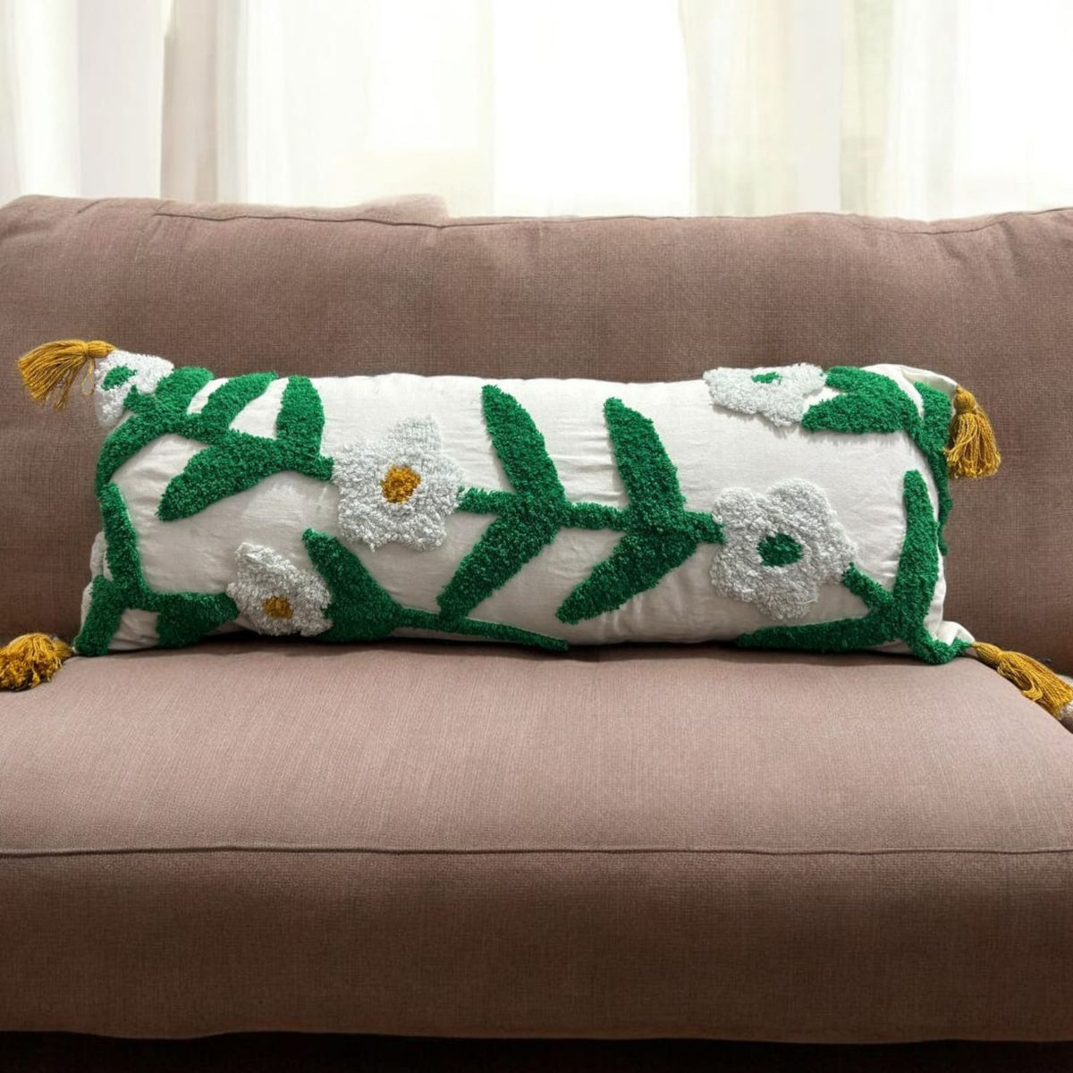 daisy-vine-tufted-lumbar-cushion-cover