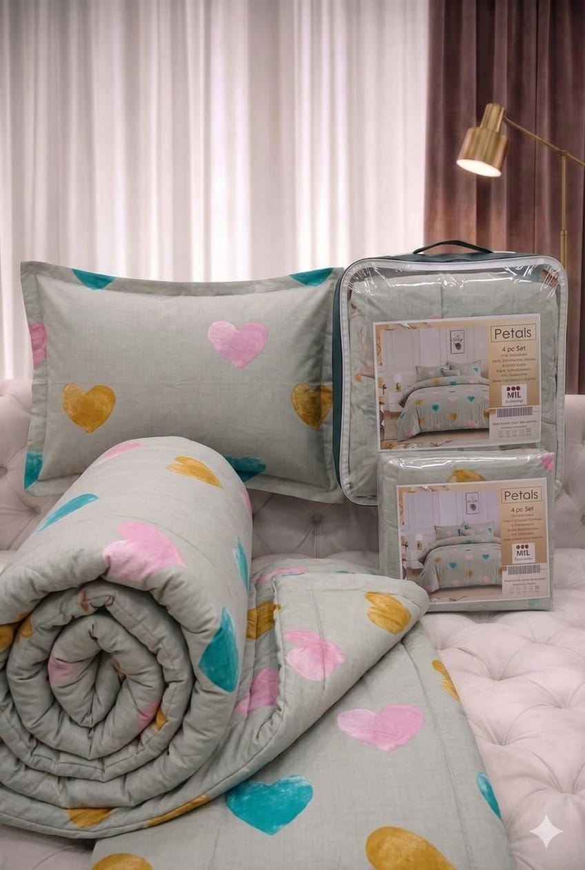 petals-pastel-heart-print-comforter-set-grey